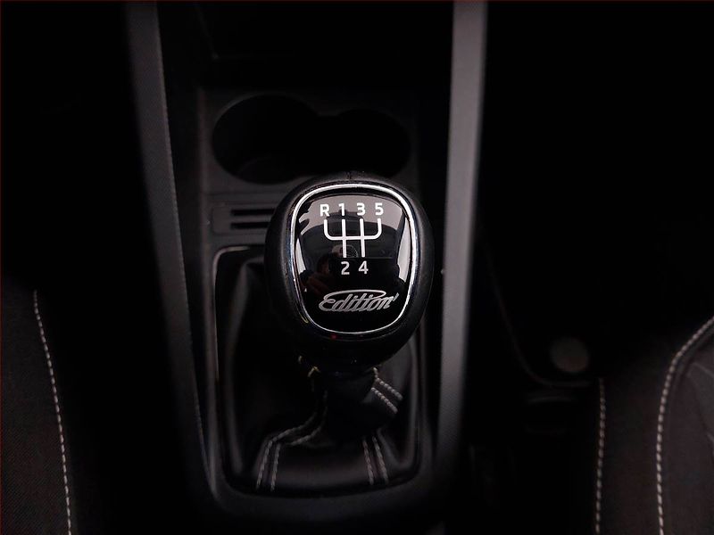 Škoda Fabia (2015) Ambition 1.2 TSI, Serv.kniha - fotka 18 z 19