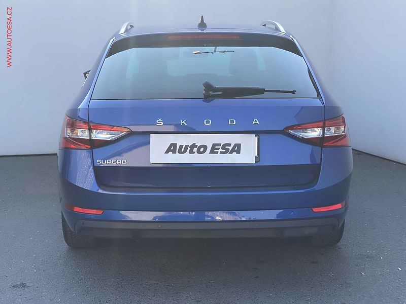 Škoda Superb (2022) 1.5 TSi, 2.maj,ČR, Style - fotka 5 z 19