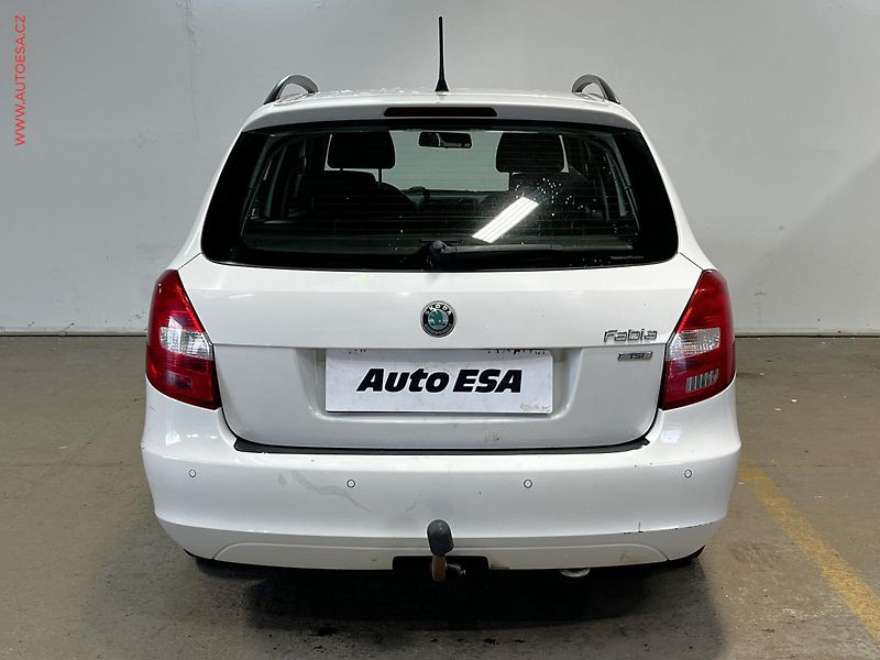 Škoda Fabia (2012) 1.2 TSI, ČR, Klima - fotka 5 z 14