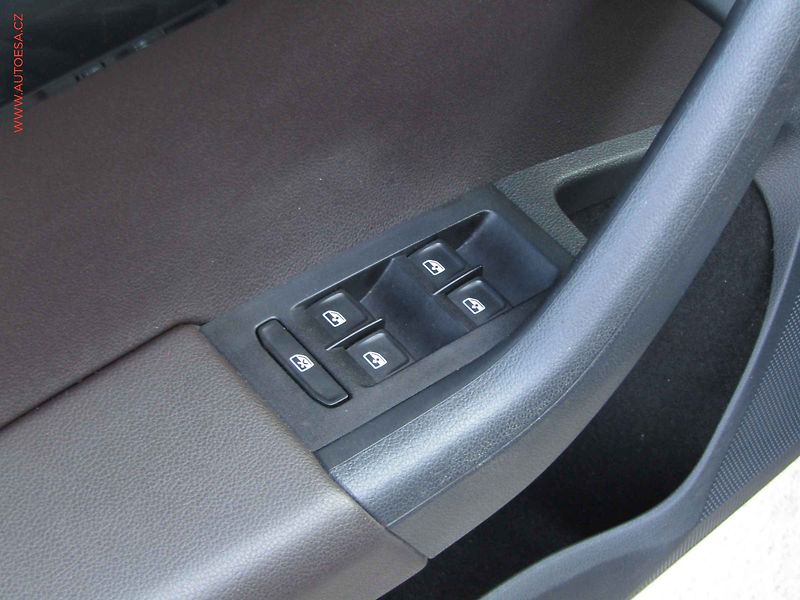 Škoda Octavia (2016) 1.8TSi, ČR, DSG, navi - fotka 11 z 22