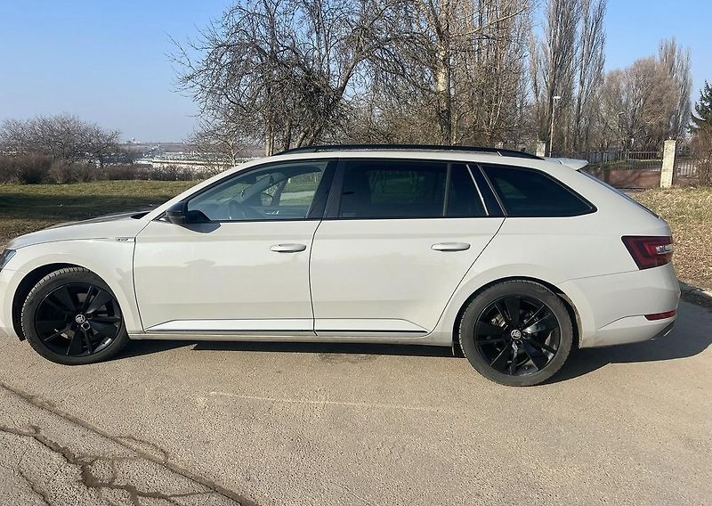 Škoda Superb (2019) Sportline 2.0TDI,140kW,DSG 4x4 - fotka 4 z 9