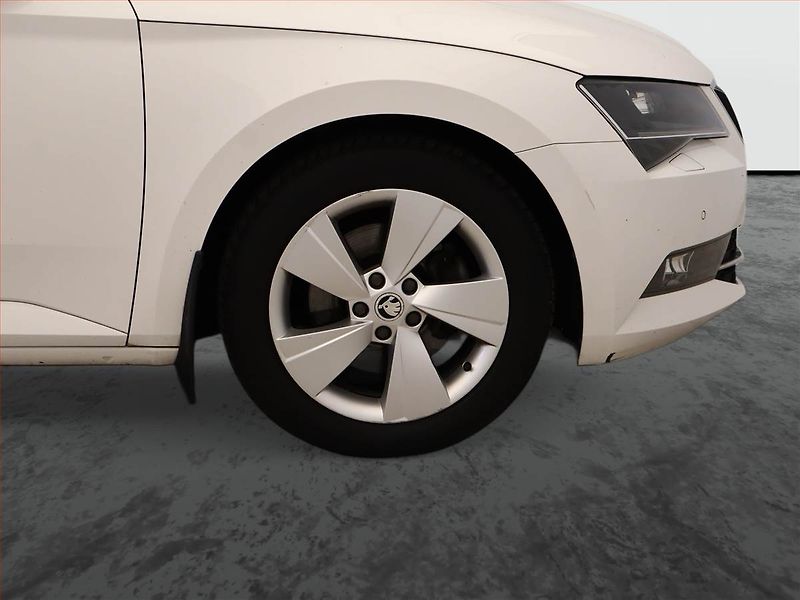 Škoda Superb (2016) Style 2.0 TDI, Automat, Navi - fotka 12 z 18