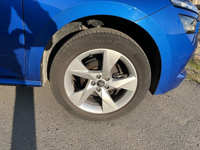 Škoda Kamiq (2022) 1.5TSI 110KW ACTIVE LED TAŽNÉ - fotka 17 z 47