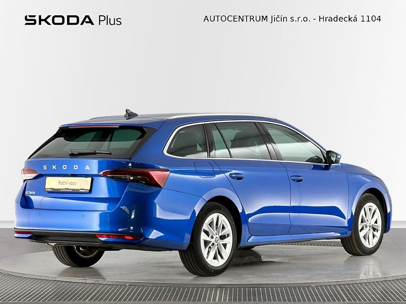 Škoda Octavia (2025) Combi 1.5TSI 110kW Top Selecti - fotka 2 z 31