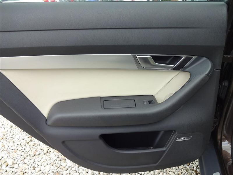 Audi A6 Allroad 3,0 TDI 176kW QUATRO - fotka 25 z 63