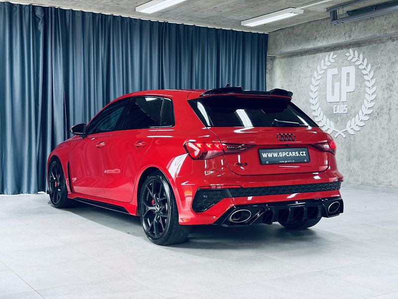 Audi RS 3 (2022) TFSI*SPORTBACK*CERAMIC*CARBON - fotka 7 z 40