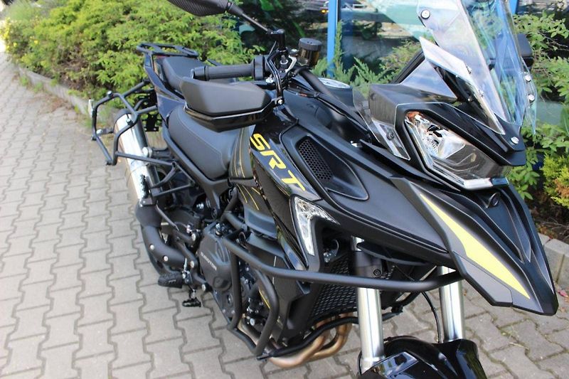 QJ Motor (2026) SRT 900 S vč kufrů 2026 akce - fotka 2 z 8