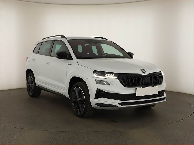 Škoda Karoq (2025) 1.5 TSI, SPORTLINE, SENZORY - fotografie inzerátu
