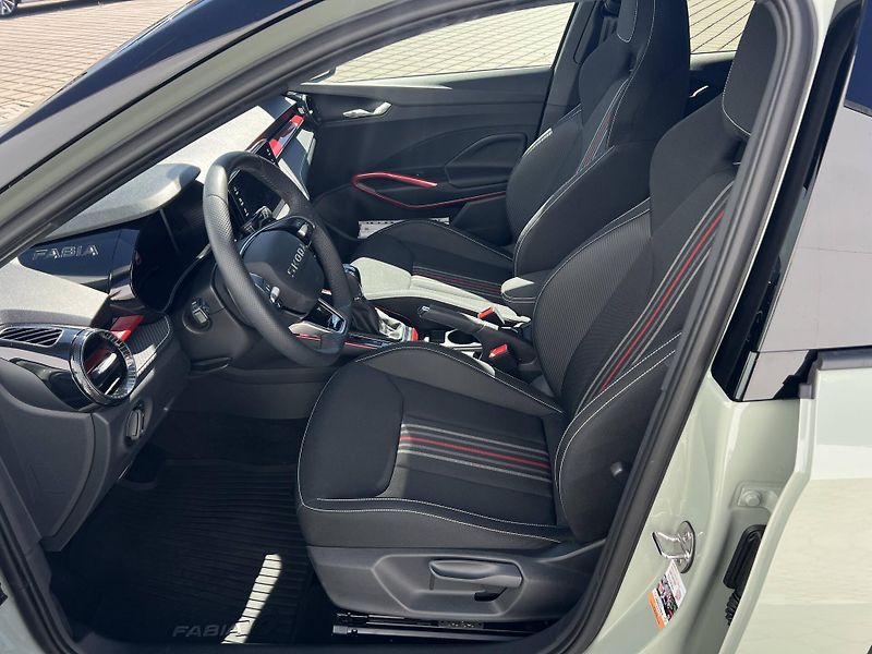 Škoda Fabia (2026) Monte Carlo 7DSG 1,0TSI - fotka 7 z 23