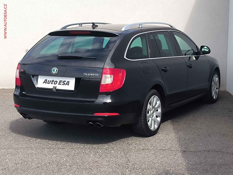Škoda Superb (2010) 2.0 TSI, DSG, navi, bixen - fotka 4 z 20