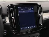 Volvo XC40 (2026) B3 AUT DARK ULTRA  - náhled 40