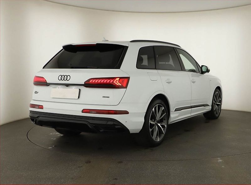 Audi Q7 (2022) 55 TFSI - fotka 5 z 20