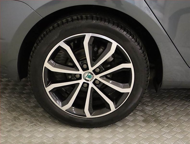Škoda Octavia (2014) Style 2.0 TDI, Automat, Navi - fotka 15 z 19