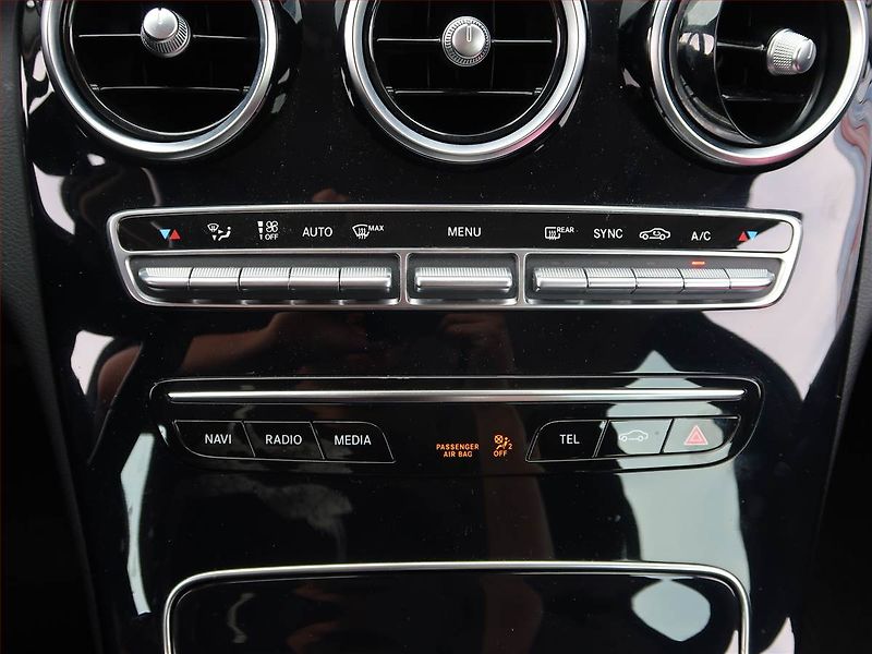 Mercedes-Benz Třídy C (2019) Classic C 220 d, Automat, Navi - fotka 12 z 20