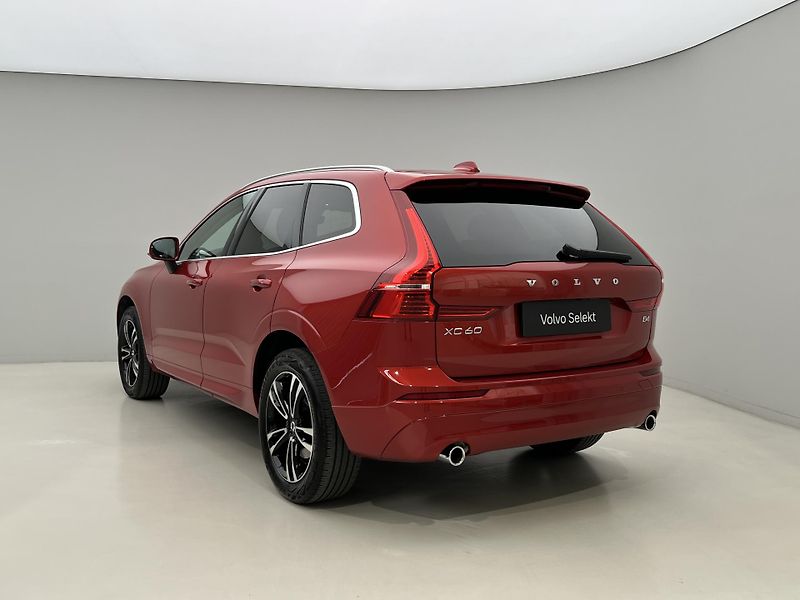 Volvo XC60 B4 MOMENTUM - fotka 11 z 46
