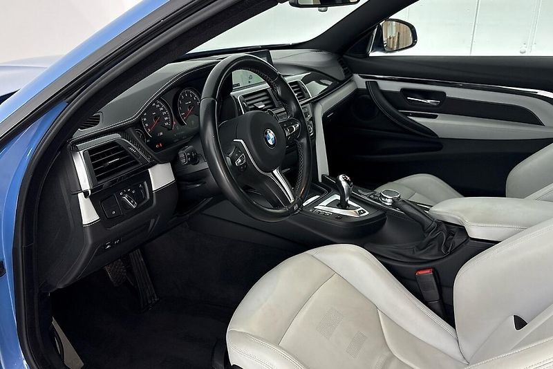 BMW M4 Competition paket - fotka 6 z 39