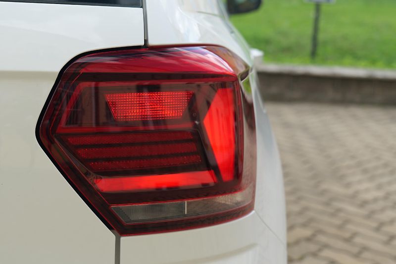 Volkswagen Polo 1.0 TSI DSG CarPlay - fotka 11 z 30