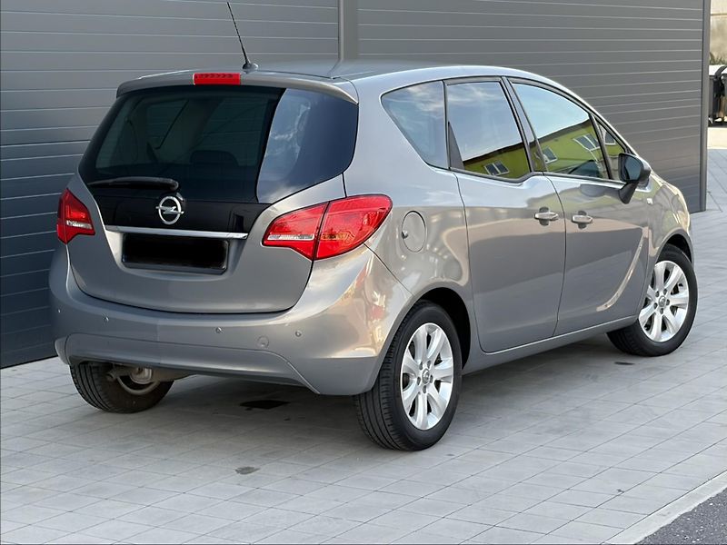 Opel Meriva (2012) 1.4i 74kW/BEZ KOROZE/N.ROZVODY - fotka 7 z 23