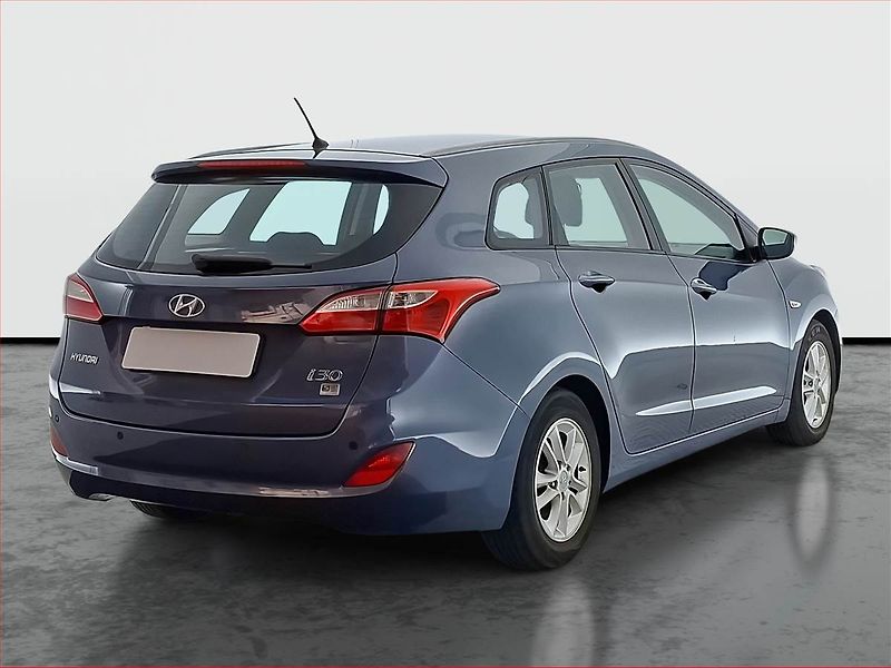 Hyundai i30 (2012) 1.6 MPI, Tempomat - fotka 5 z 15