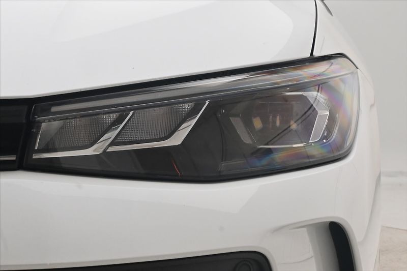 Volkswagen Passat 2,0 TDI 110 kW DSG Business Zá - fotka 30 z 32
