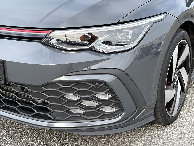 Volkswagen Golf 2,0 GTI 180kW Matrix,Panor,ACC - fotka 52 z 56