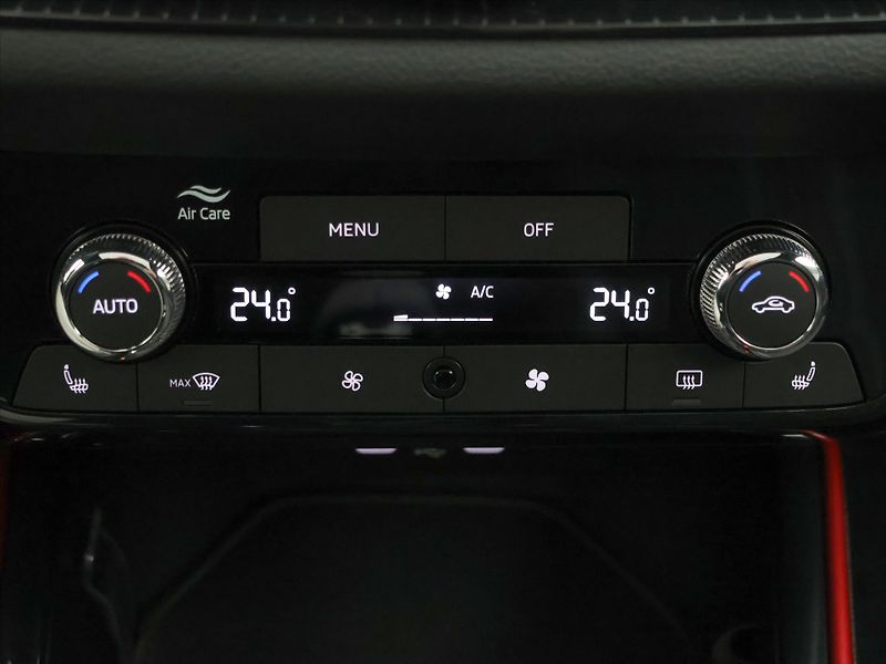 Škoda Fabia 1,0 TSI DSG Monte Carlo 1.maj - fotka 32 z 45