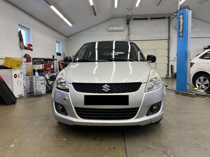 Suzuki Swift 1.2l 69 kW - fotka 2 z 18
