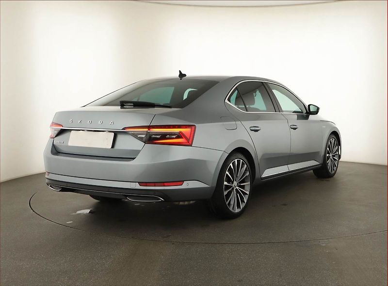 Škoda Superb (2019) Laurin&Klement 2.0 TSI - fotka 5 z 19
