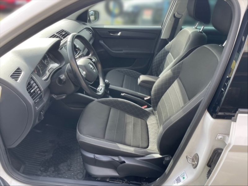 Škoda Fabia 1,0 TSI 70 Ambition - fotka 7 z 11