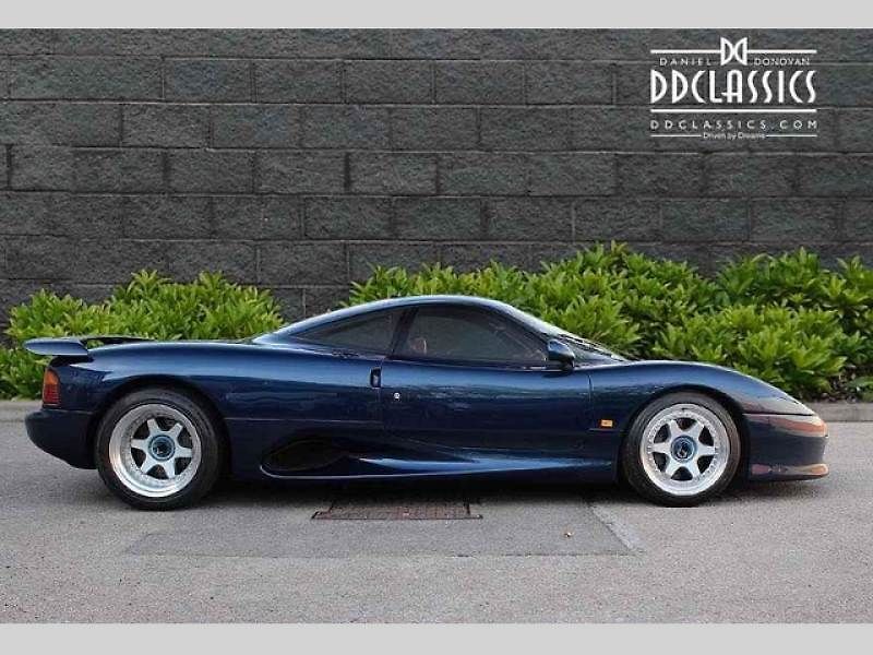 Jaguar XJR-15.