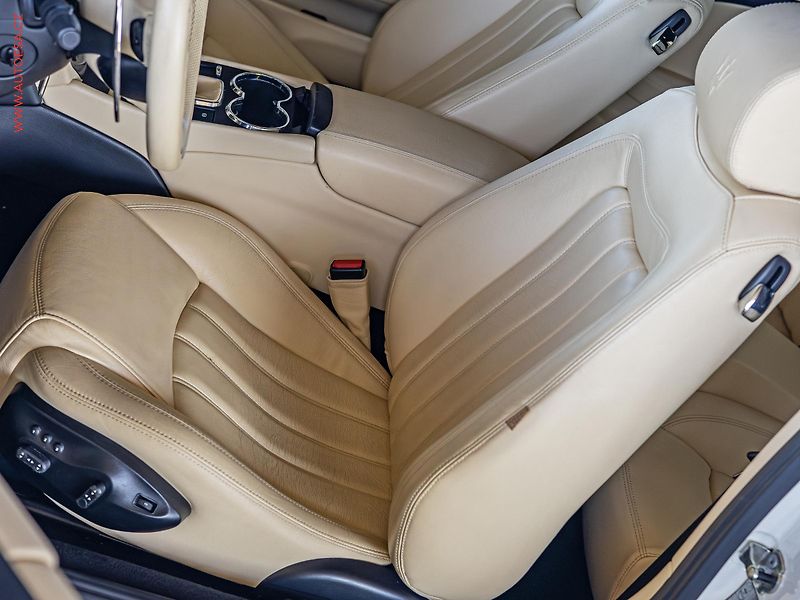 Maserati GranTurismo (2010) 4.7 V8 S Automatic, ČR - fotka 13 z 22