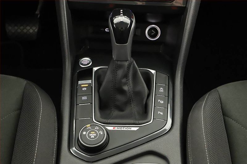 Volkswagen Tiguan (2021) 2.0 TDI - fotka 14 z 22