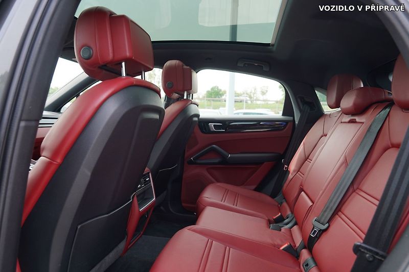 Porsche Cayenne Coupé E-Hybrid/ČR/1.MAJ/3.0 25 - fotka 13 z 16