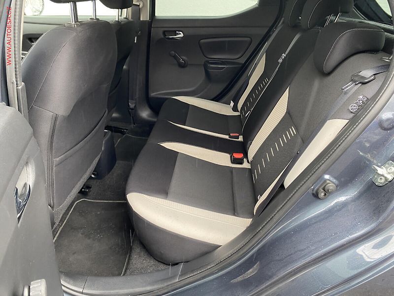 Nissan Micra (2018) 0.9 DiG-T, Tekna, navi - fotka 10 z 19