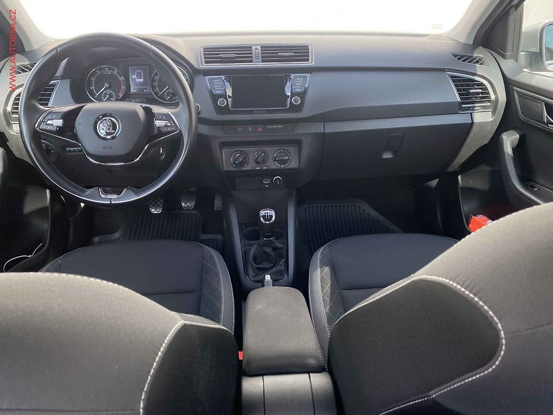 Škoda Fabia (2021) 1.0 TSi, 2.maj,ČR, Ambition - fotka 8 z 18