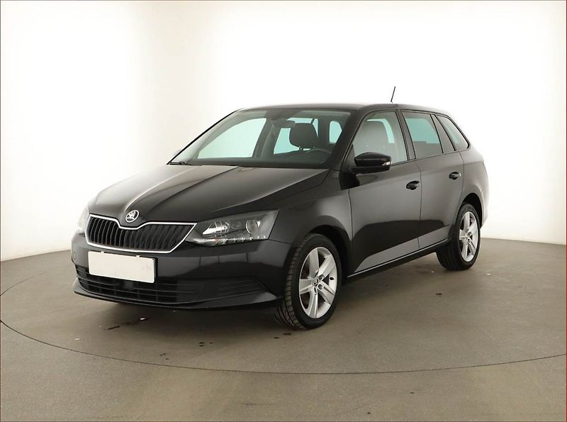 Škoda Fabia (2015) Ambition 1.2 TSI, Automat - fotka 2 z 14