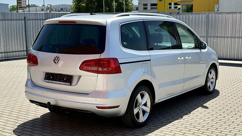Volkswagen Sharan 2.0TSi*147kW*DSG*7MÍST*WEBASTO - fotka 4 z 27