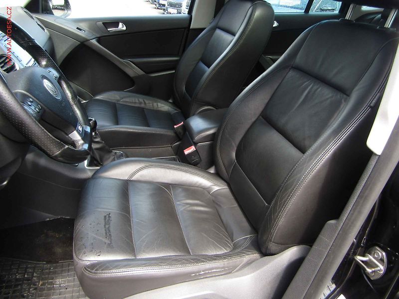 Volkswagen Tiguan (2009) 2.0 TDi 4x4, Navi, kůže - fotka 9 z 22