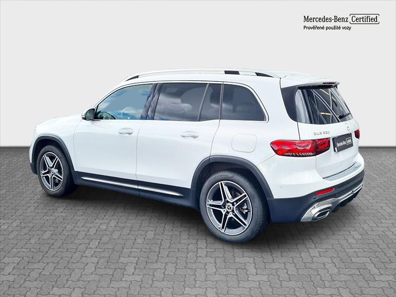 Mercedes-Benz GLB 200 4MATIC AMG Line - fotka 3 z 22