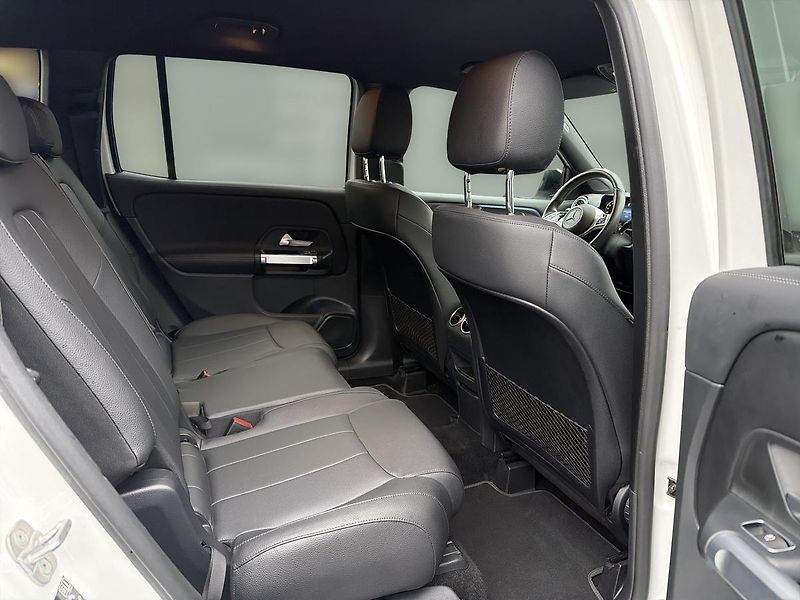 Mercedes-Benz GLB 200d 4M - fotka 14 z 18