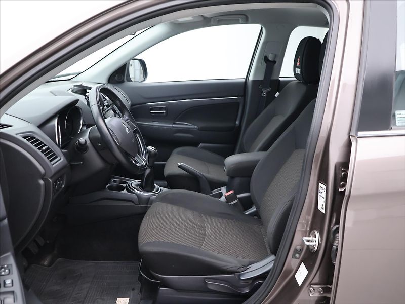 Mitsubishi ASX 1.6 MIVEC 86kW LPG CZ - fotka 10 z 28