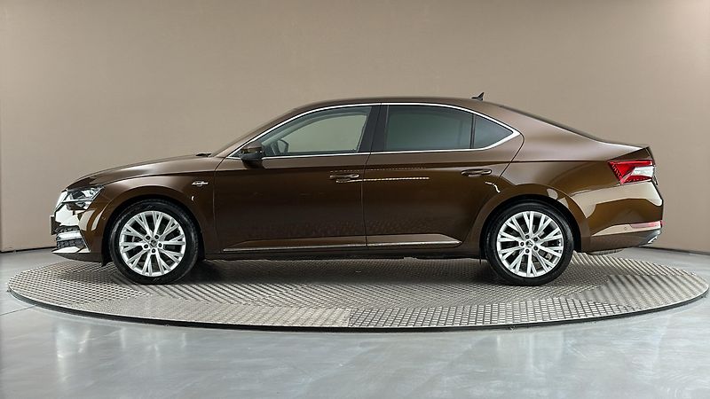 Škoda Superb 2.0 TDI DSG 4x4 L&K - fotka 4 z 31