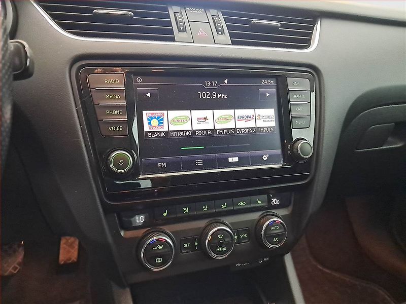 Škoda Octavia (2017) Style 1.6 TDI, Serv.kniha - fotka 12 z 21
