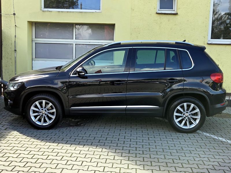 Volkswagen Tiguan 1,4TSI SPORT *SERV.KNÍŽKA*    - fotka 10 z 43