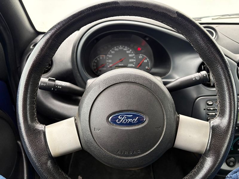 Ford Ka 1.6i, 70kW, Kabrio - fotka 6 z 12
