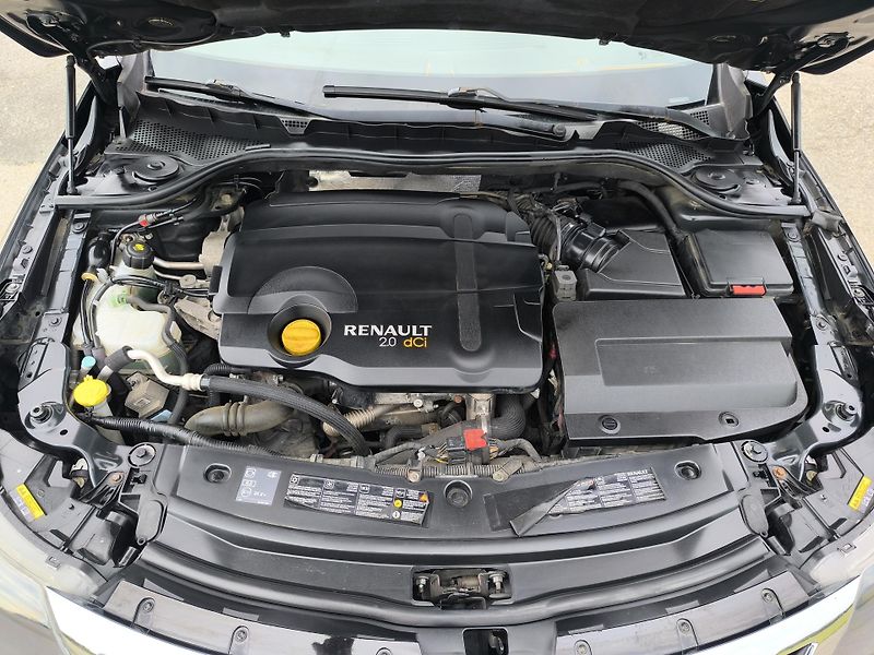 Renault Latitude (2011) 2.0 dCi 1MAJITEL,NOVÉ ČR - fotka 32 z 32