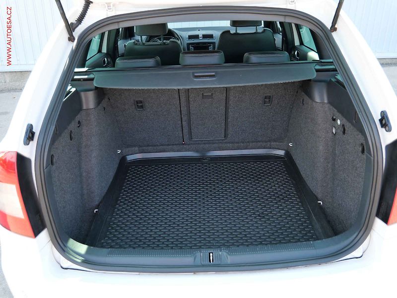 Škoda Octavia (2012) 2.0 TDi, Bixen, AC - fotka 7 z 17