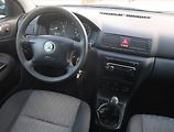 Škoda Octavia (2007) 1.6, po STK, dobrý stav - náhled 7