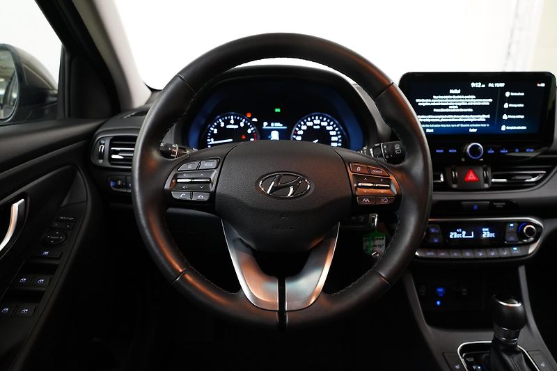 Hyundai i30 - fotka 22 z 28