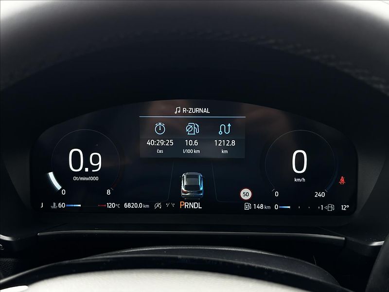 Ford Kuga 1,5 EcoBoost 137kW Titanium - fotka 24 z 33
